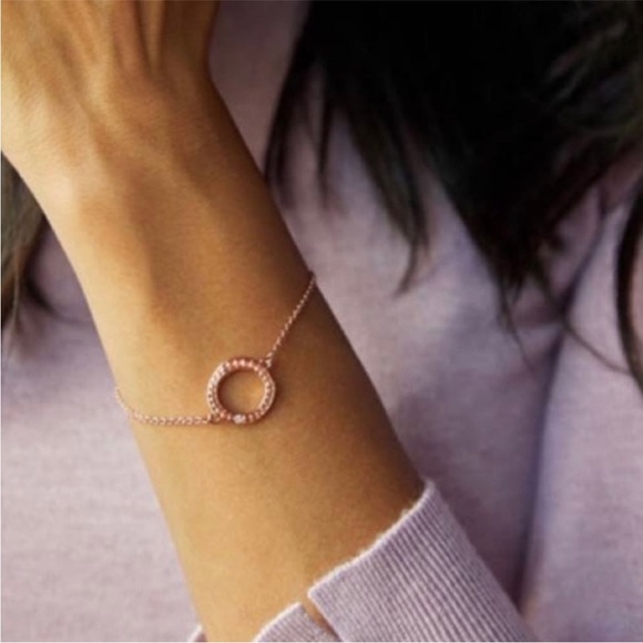 NWT Adore Bracelet Swarovski Crystals Organic Circle Rose Gold Tone - Picture 2 of 8